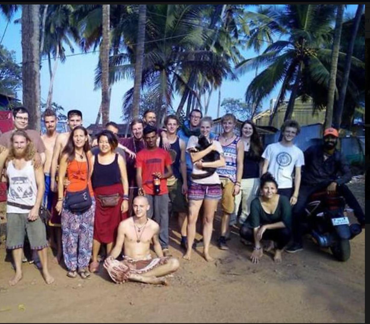 Hippie Hostel Or Goamazing Hostel Anjuna Exterior photo